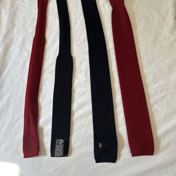 (2) Reine Schurwolle Mens Ties New Wool 2" Wide Navy Blue Red West Germany - Picture 9 of 16